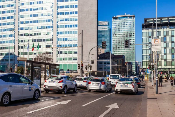 Mailand Italien Februar 2020 Typische Stadtansichten Einem Modernen Baugebiet Autos — Stockfoto