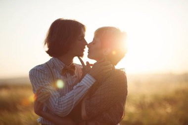 Genç Romantik Çift 