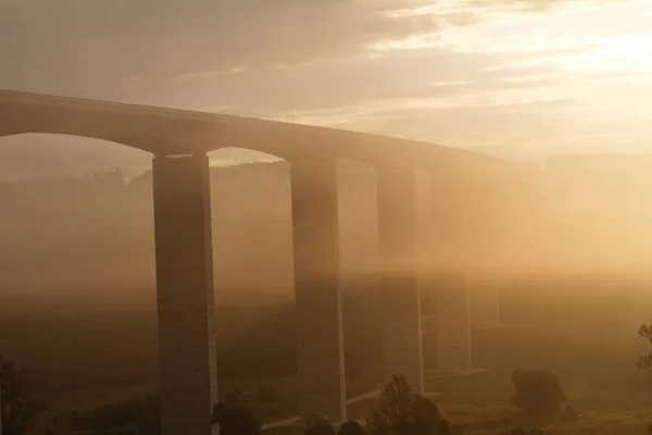 Viadukt bij zonsopgang — Stockfoto