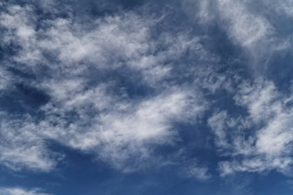 Beyaz bulut - gün — Stok fotoğraf