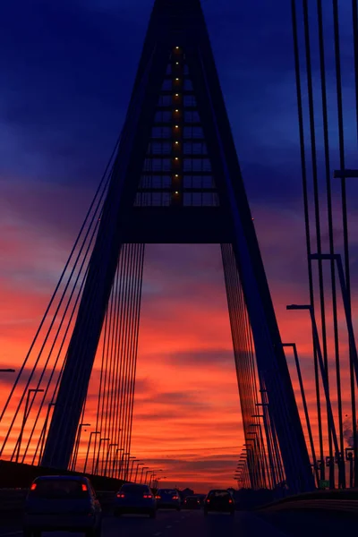 Puente de la autopista con luz del amanecer — Foto de Stock
