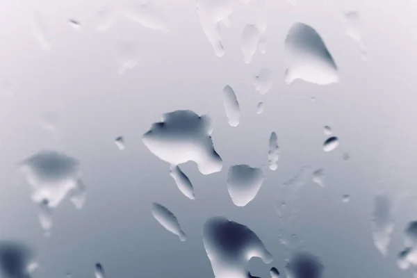 Blauwe Achtergrond Met Natuurlijke Water Druppels Glas — Stockfoto