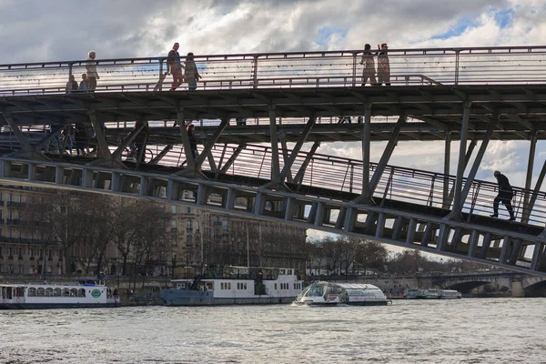 París Terraplén Del Río Sena Vista Del Puente — Foto de Stock