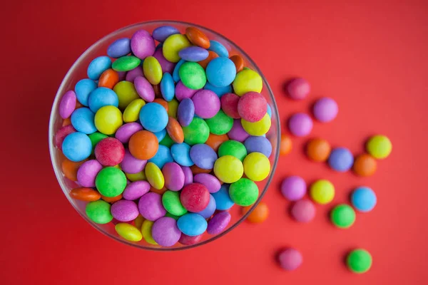 Felle kleur candy snoep in kom — Stockfoto
