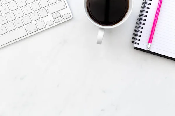 Keyboard with notebook and coffee — Stock Photo, Image