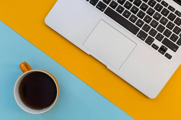 Minimal laptop computer — Stock Photo, Image