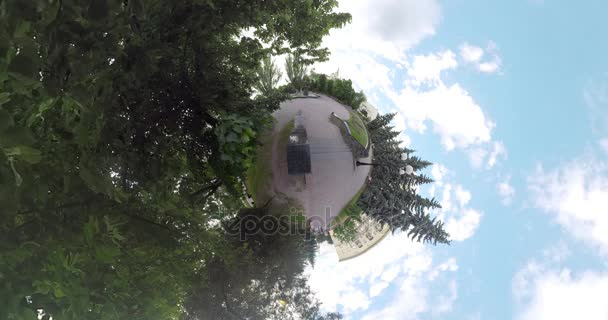 Kleine planeet plein in het centrum van Charkov Stockvideo's