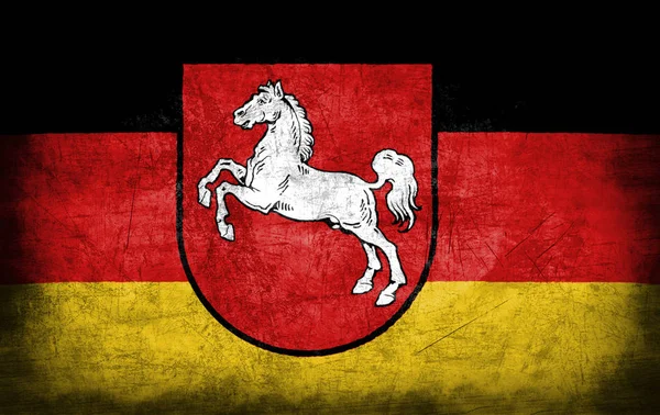 Bandera de Baja Sajonia, Alemania con textura de metal grunge —  Fotos de Stock