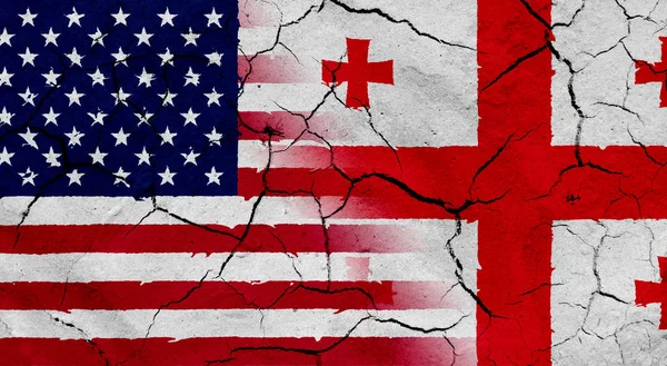 USA und Georgien Flagge mit getrockneten Boden Textur — Stockfoto