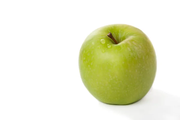 Foto de manzana verde con gota de agua — Foto de Stock