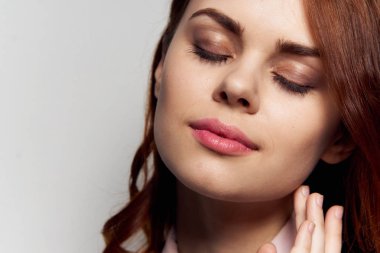 Kadın portre ile kapalı gözler, kadın yakın çekim