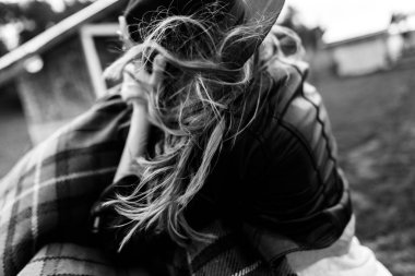  Sevimli çift kucaklaşması 