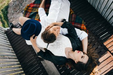 kadın ve adam Pavyonu yatan