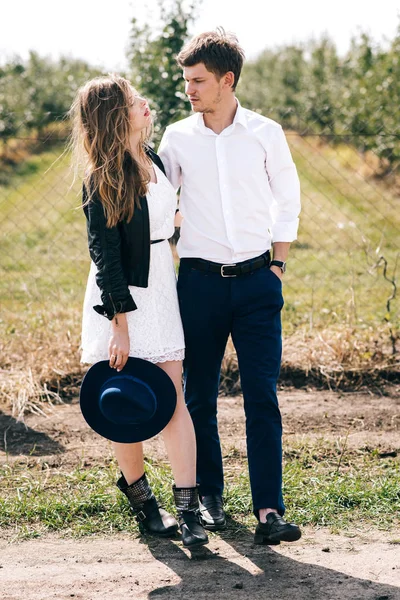 Lovely couple in garden — Stock Photo, Image