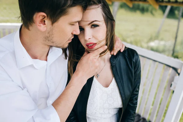 Lovely couple hugging — Stock Photo, Image