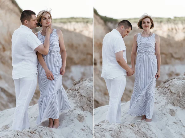 Kumlu yerlerde bir yolda Çift