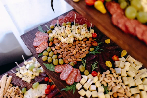 Enfes mezeler şenlikli durum için çeşitli