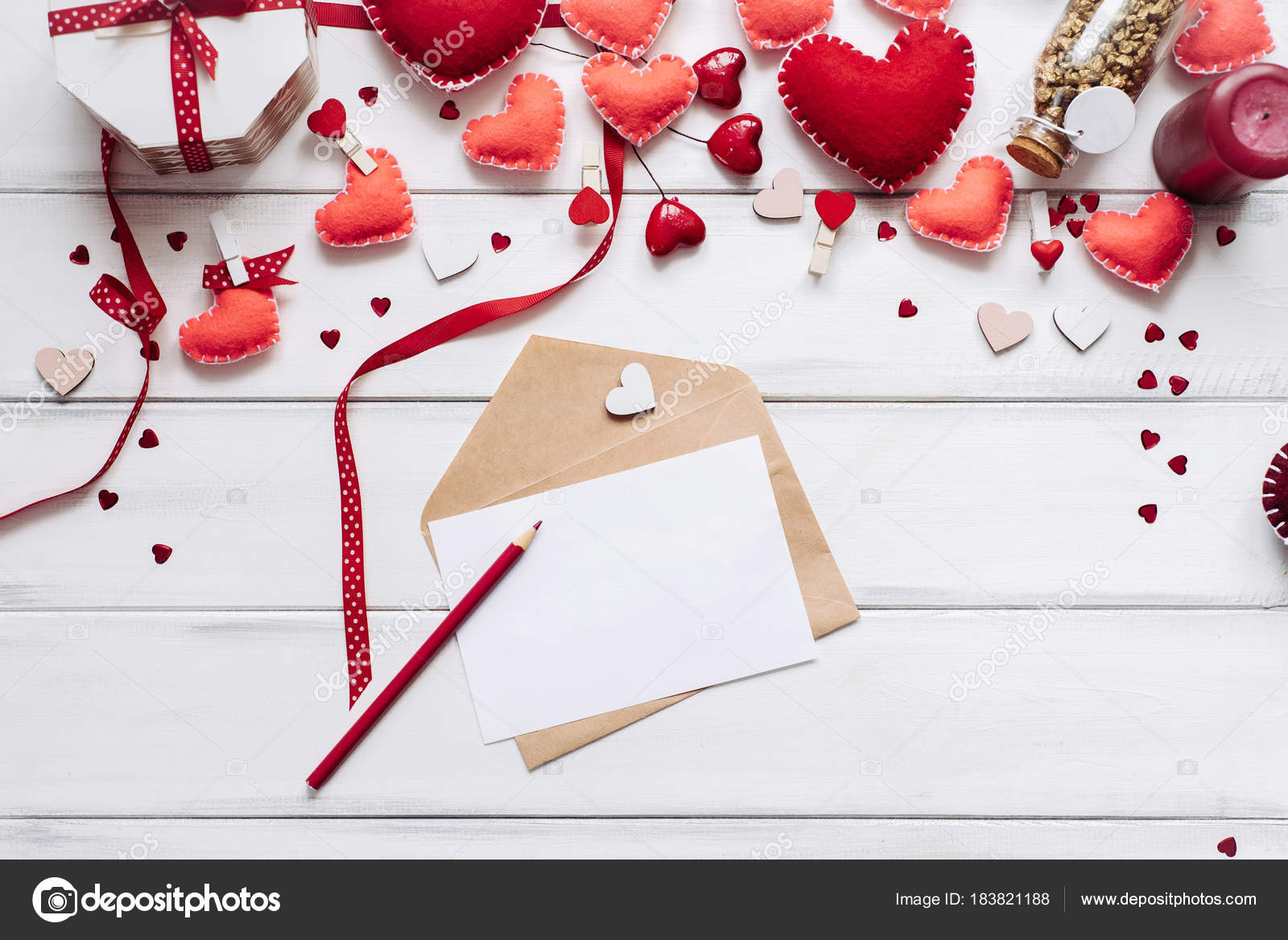 Decorative Composition Handmade Hearts Piece Paper Bottle Golden