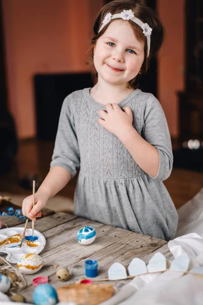 Partial View Cute Girl Mixing Colors Palette Wooden Table — Stock Photo, Image