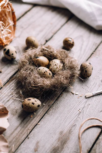 Composition Quail Nest Ang Eggs Wooden Planks Background — Stock Photo, Image