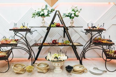Abur cubur ile tablo görünümünü düğün tatil için gözlem