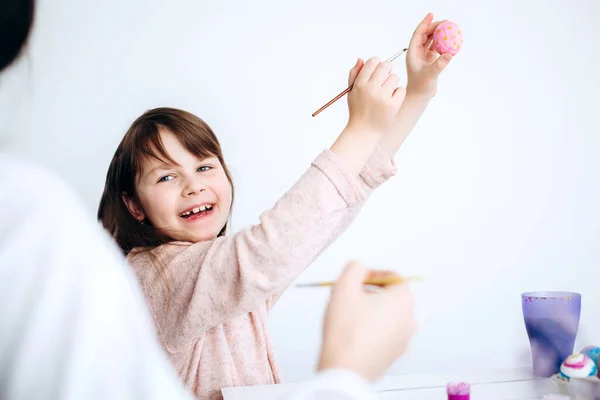 Feliz Conceito Páscoa Família Preparando Para Celebração Páscoa Conceito Arte — Fotografia de Stock