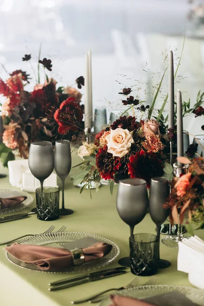 Estilo Luxo Decoração Mesa Casamento Cores Hortelã Com Flores — Fotografia de Stock