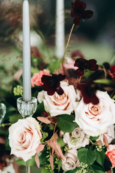 Decoración Mesa Boda Estilo Lujo Colores Menta Con Flores — Foto de Stock