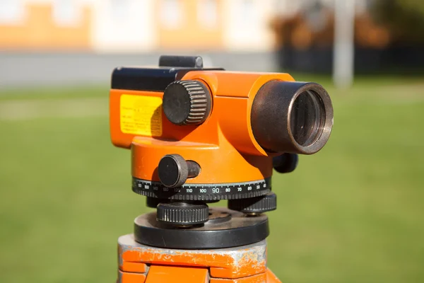 Landsurveyor 機器セオドライト — ストック写真
