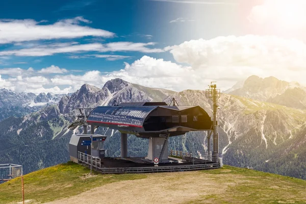 Cable car station in Alps — Stock Photo, Image