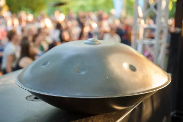 Hang drum op het podium — Stockfoto