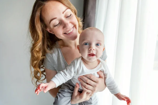 Young Mother Holding Her Newborn Child Woman New Born Boy — Stock Photo, Image