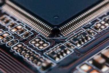 Devre tamiri. Elektronik donanım modern teknoloji. Anakart dijital kişisel bilgisayar çipi. Teknoloji bilimi geçmişi. Entegre iletişim işlemcisi. Bilgi mühendisliği bileşeni