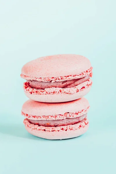 Zoete Amandel Kleurrijke Eenhoorn Roze Macaron Macaroon Dessert Taart Geïsoleerd — Stockfoto