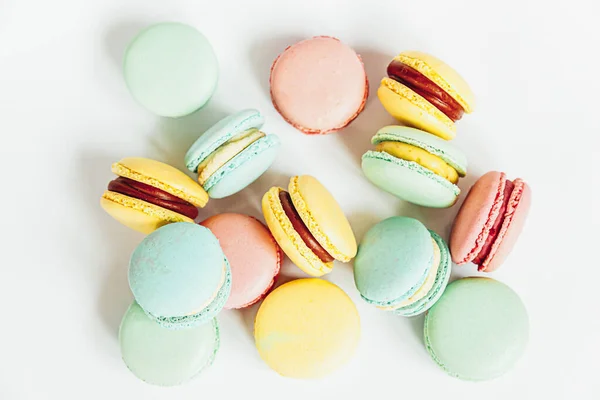 Doce Amêndoa Pastel Colorido Rosa Azul Amarelo Macaron Verde Bolo — Fotografia de Stock