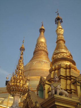 shwedagon pagoda yangon yapılan