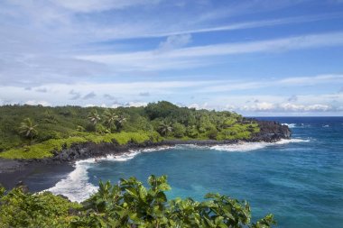 Waianapanapa State Park