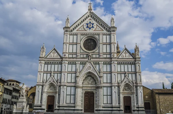 Fachada da catedral de florence santa crocce — Fotografia de Stock