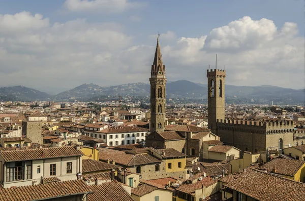 Panorama de telhados e torres de Florença — Fotografia de Stock