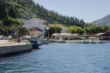 Frikes bağlantı noktası Ithaka Adası üzerinde kısmi görünümünü