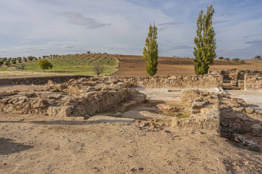 Arkeolojik enklavlar ve oyulmuş alanlar. Los Hitos. toledo İspanya