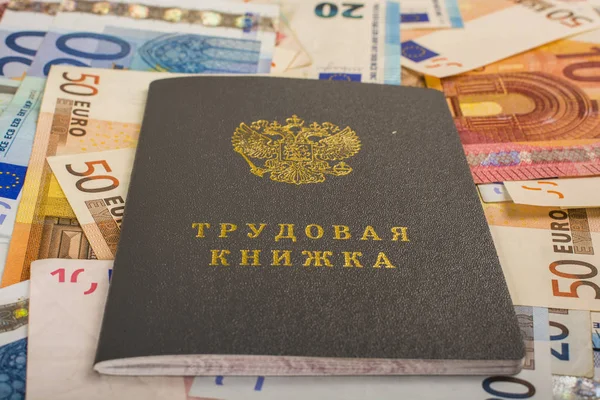 bir sürü kağıt Eurobond üstüne yalan Rf bir çalışma kitabı ile ticaret sistemi kapsamında