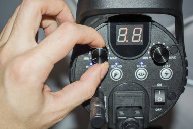 El şeker çubuğu flaş ışığı ayarlar