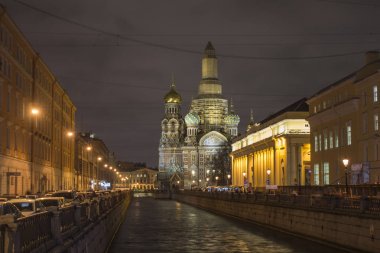Kıyamet Tapınağı nın kurtarıcı dökülmüş kan Rusya. St. Petersburg. gece Nehri