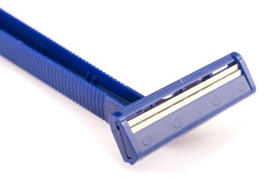 Beyaz arka plan üzerinde izole mavi ustura