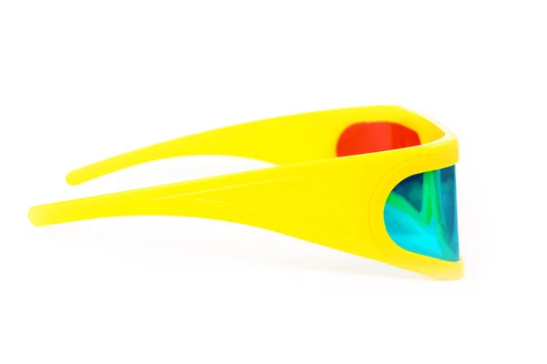 Lunettes en plastique 3d jaune isolé sur blanc — Photo