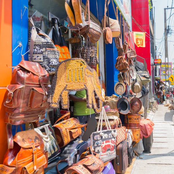 Venda Bolsas Couro Rua Bentota Sri Lanka — Fotografia de Stock