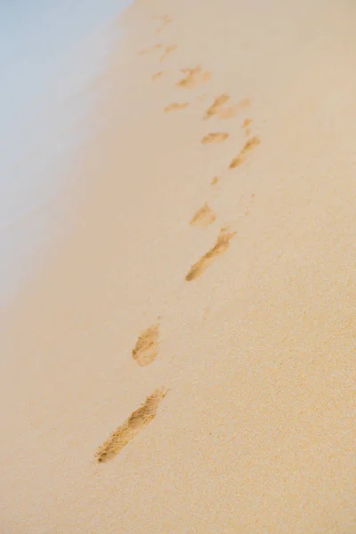 Fußabdrücke Sand Küstenstreifen — Stockfoto