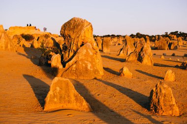Günbatımında Zirve Çölü, Nambung Ulusal Parkı 'nda kireçtaşı oluşumları, Cervantes, Batı Avustralya