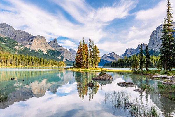 Canada, Alberta, Jasper National Park, Maligne Lake and Spirit Island Stock Image